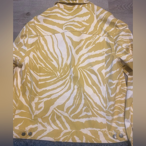 Men’s Jacket - Picture 2 of 2